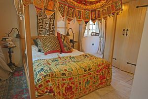 Photo 4- click for photo gallery